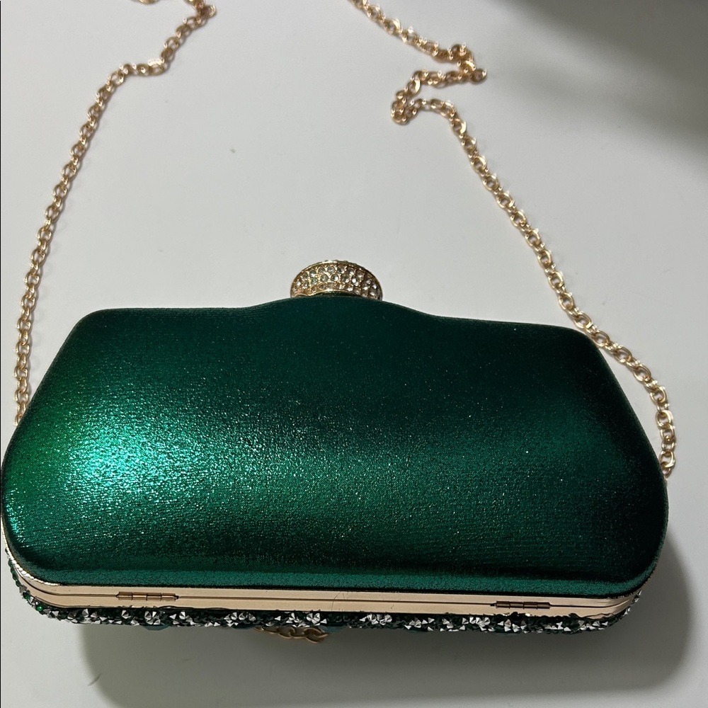 Emerald Crystal Evening Clutch with Gold Chain - Picture 3 of 16